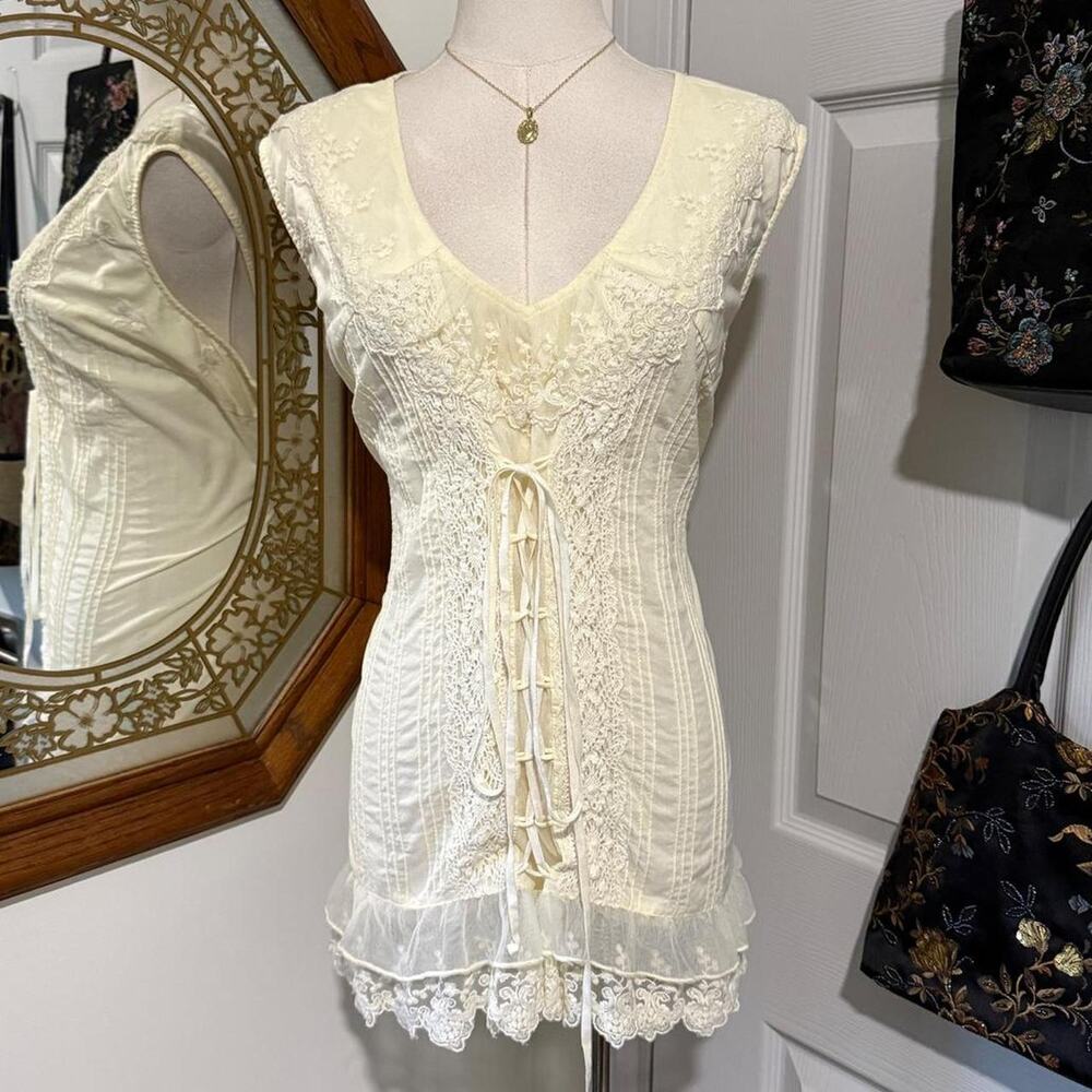 2010s April Cornell Cream Ivory Cotton Floral Embroidered Ruffle Lace Up Top